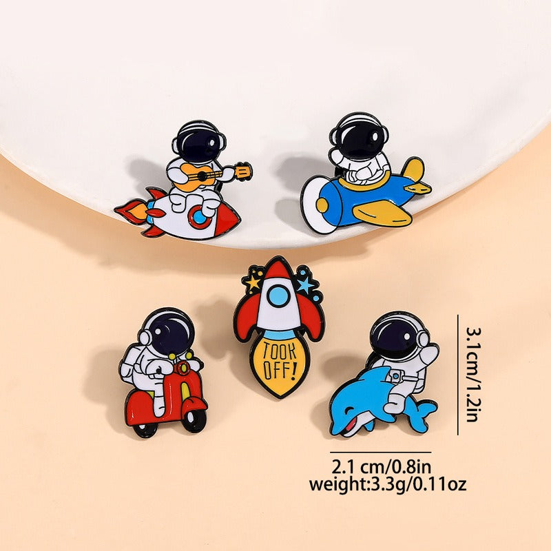 Creative Japanese Spaceship Astronaut Rocket Brouch And Enamel Pin
