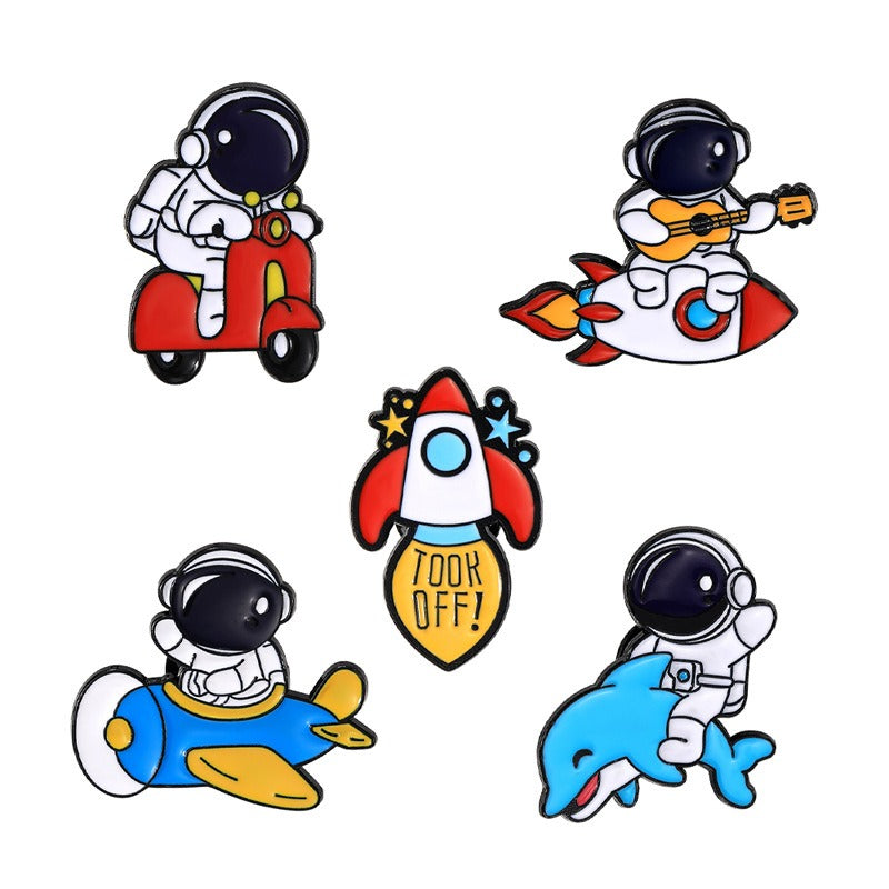 Creative Japanese Spaceship Astronaut Rocket Brouch And Enamel Pin
