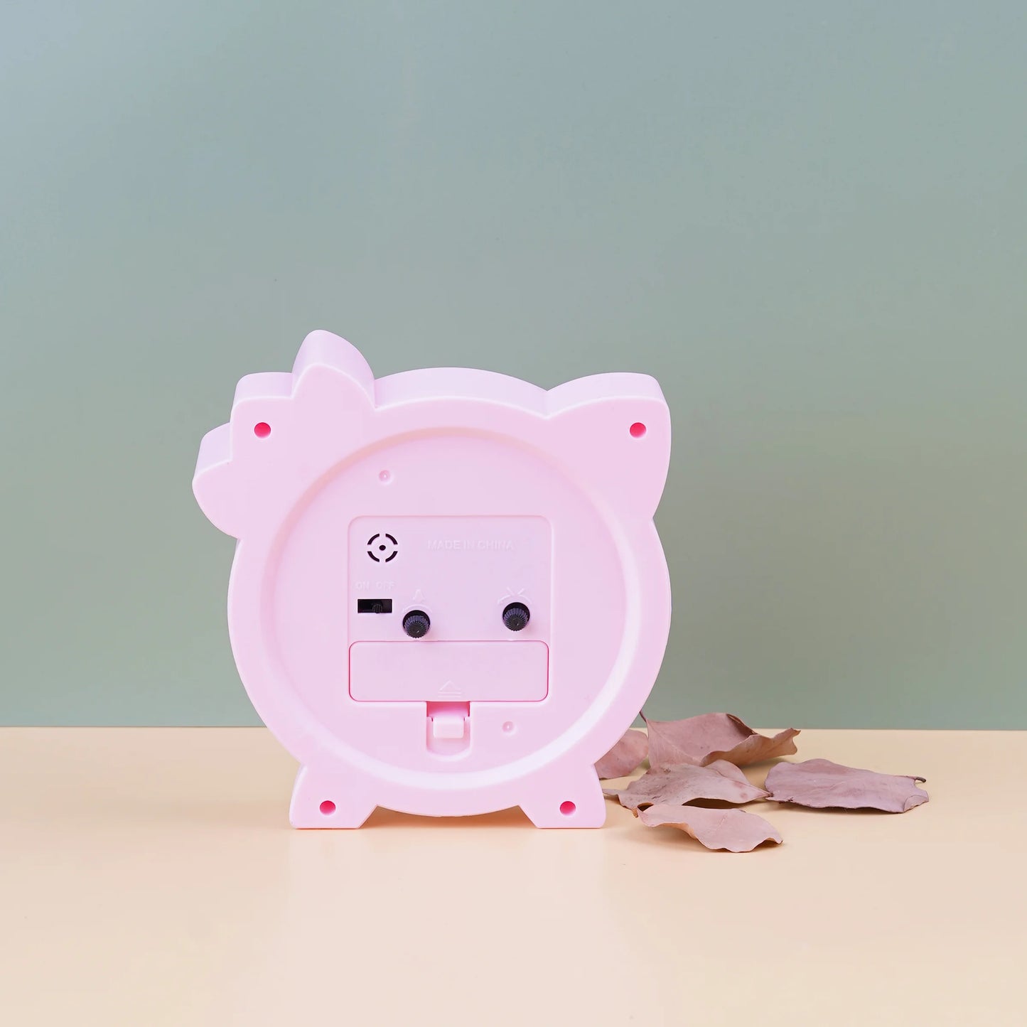 Sweet Hellokitty Desk Clock with Alarm