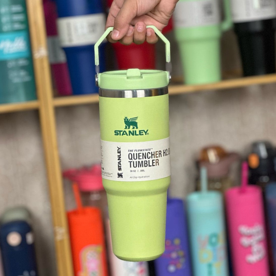 Ice Flow Handheld Tumbler With Flip Straw - Light Green