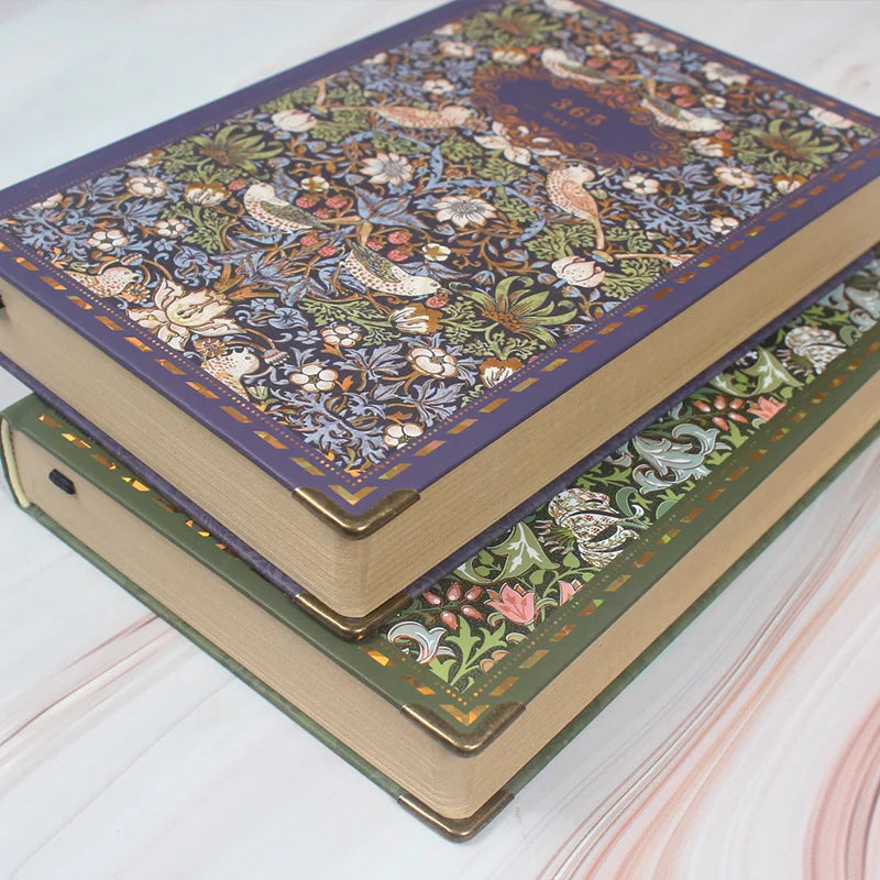 William Morris Floral Cover 365 Days Year Planner with Plain Kraft Pages