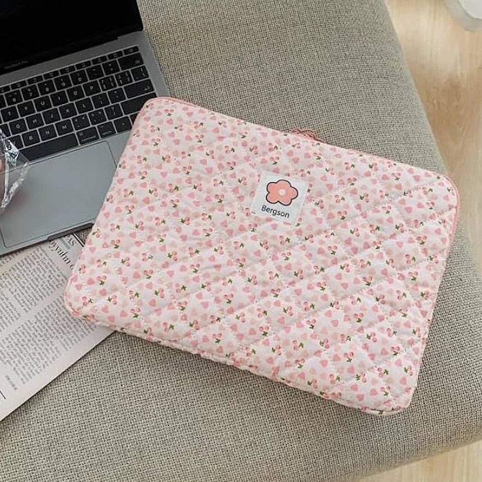 Aesthetic Pink Heart Quilted Laptop Sleeve