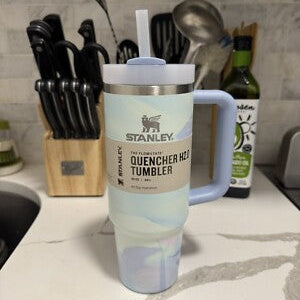 THE QUENCHER H2.0 FLOWSTATE™ TUMBLER - MARBLE BLUE