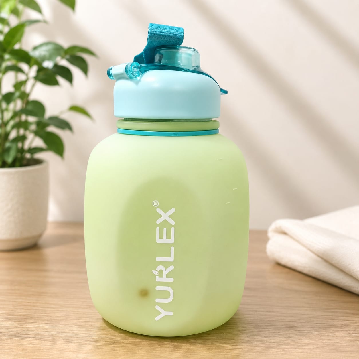 Portable Gradient Color Sports Water Bottle with Handle - Minor Fault