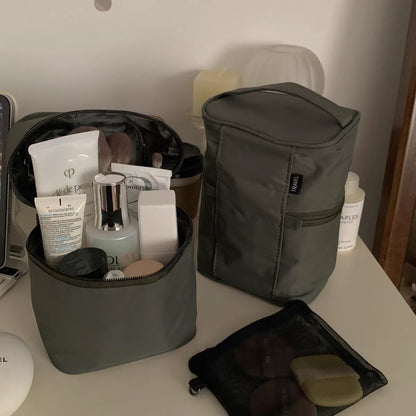 Verticle Foldable High Grade Cosmetic Pouch